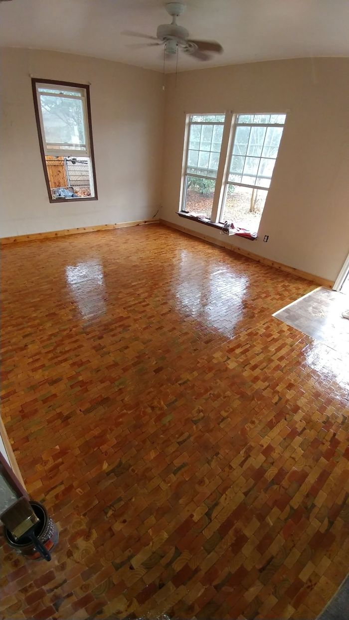 This Floor Made Up Of 2,500 Pieces Of Wood