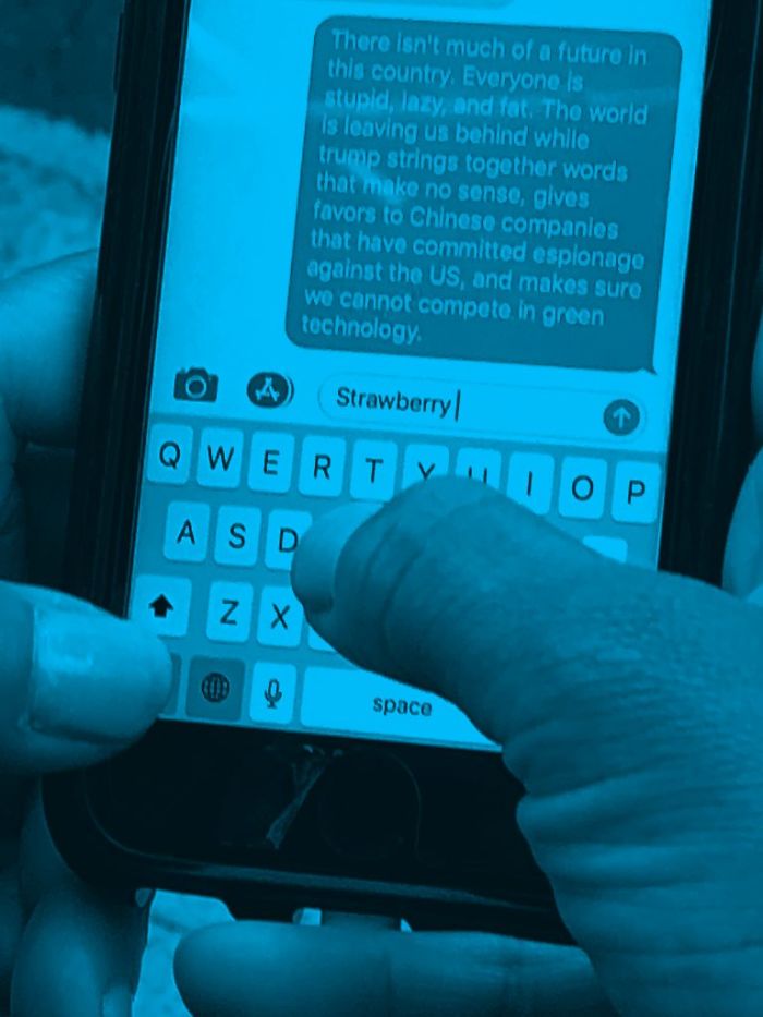 Secretly-Snapped-Text-Messages-Jeff-Mermelstein