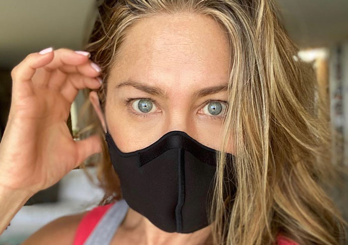 Jennifer Aniston’s Sincere Post About The Need To Wear A Face Mask Gets 5 Million Likes In 10 Hours