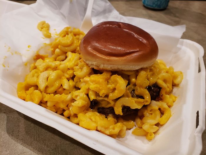 I Got Another Mac And Cheese Burger. This Time I Asked For "As Much Mac And Cheese As You Can Without Getting Fired." I Might Not Survive