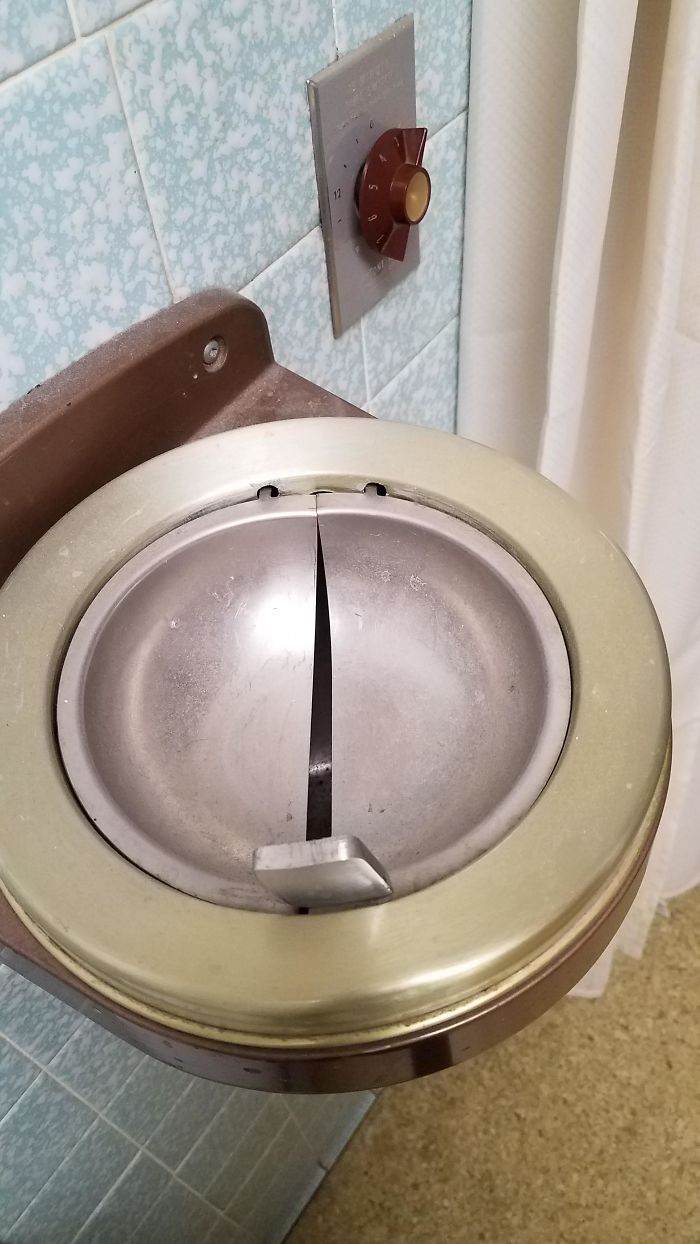 Some Kind Of Metal Faucet Looking Device In The Bathroom Of A Union Hall In Lewiston, Id. What Is This Thing?