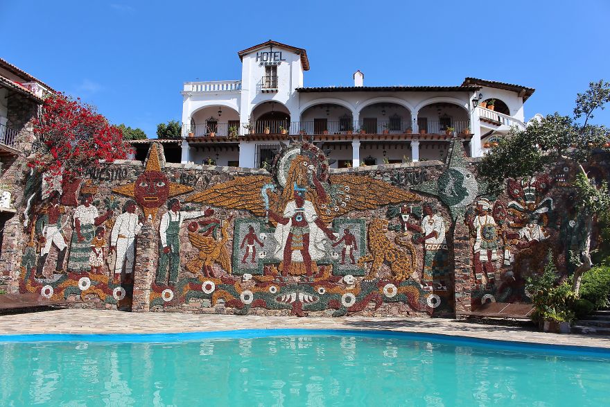 These Photos Prove That Mexicans Really Love Murals