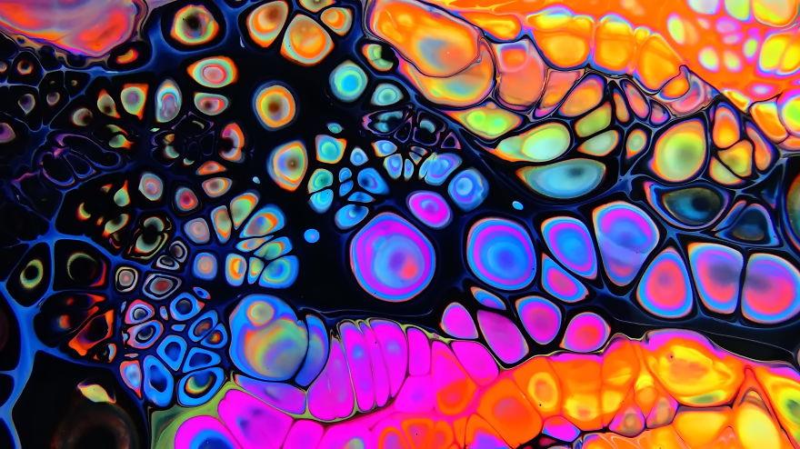 Rainbow Dinosaur ~ Flip Cup Acrylic Pour ~ Fluorecent Paints ~ Spin Art Rainbow Dinosaur ~ Flip Cup Acrylic Pour ~ Fluorecent Paints ~ Spin Art