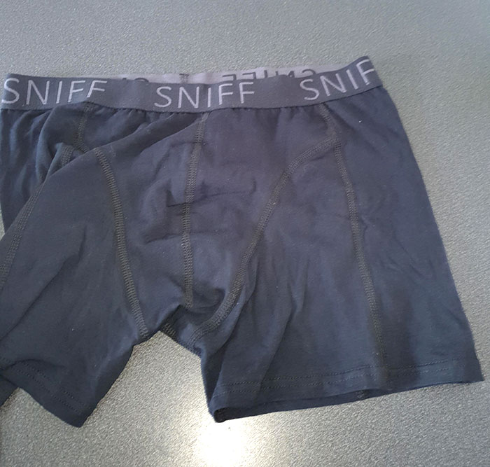 Naming A Pair Of Boxers "Sniff"