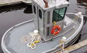 This Tiny Tugboat Is The Smallest Ship In The US Navy