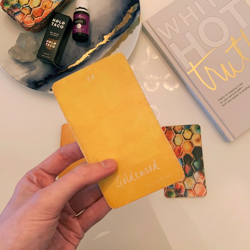 How To Read Your Color Mage Oracle Cards In 11 Pics If You're Trying Hard To Be A Good Person