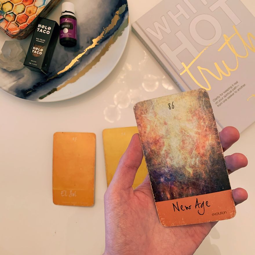 How To Read Your Color Mage Oracle Cards In 11 Pics If You're Trying Hard To Be A Good Person
