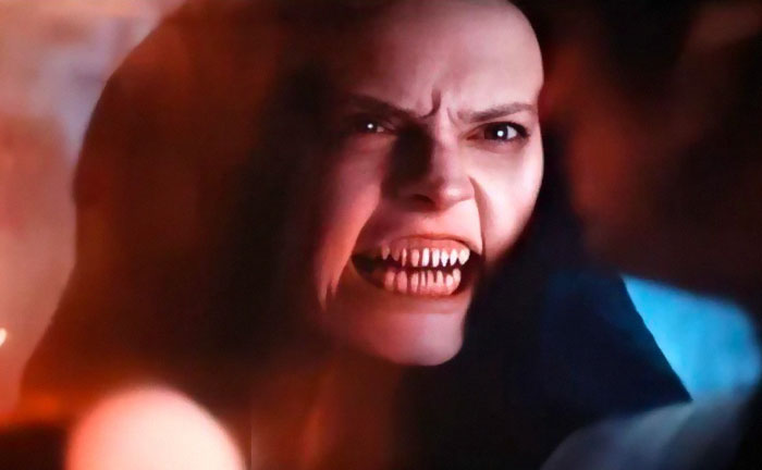 In Star Wars: The Rise Of Skywalker, "Dark Rey" Hisses At Rey And Her Teeth Turn Into Fangs. I Wish I Was Joking, But This Actually Happens In The Movie