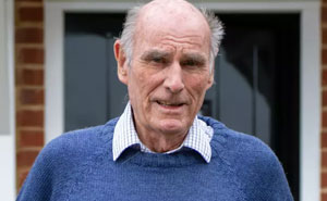 75 Y.O. Lonely Widower Puts Up Heart-Wrenching Poster Asking For Friends After Suddenly Losing His Wife