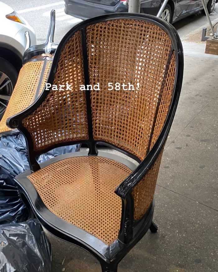 Manhattan Chair! Official Title! #stooping