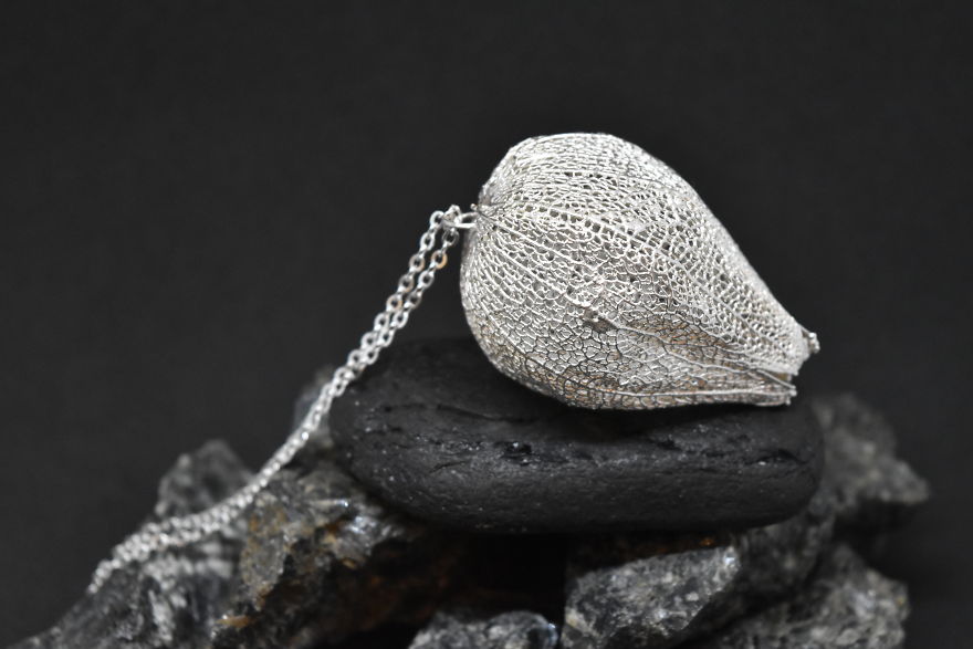 I Spend My Free Time To Turn Delicate Nature Beauty Into Unique Botanical Jewellery I Spend My Free Time To Turn Delicate Nature Beauty Into Unique Botanical Jewellery