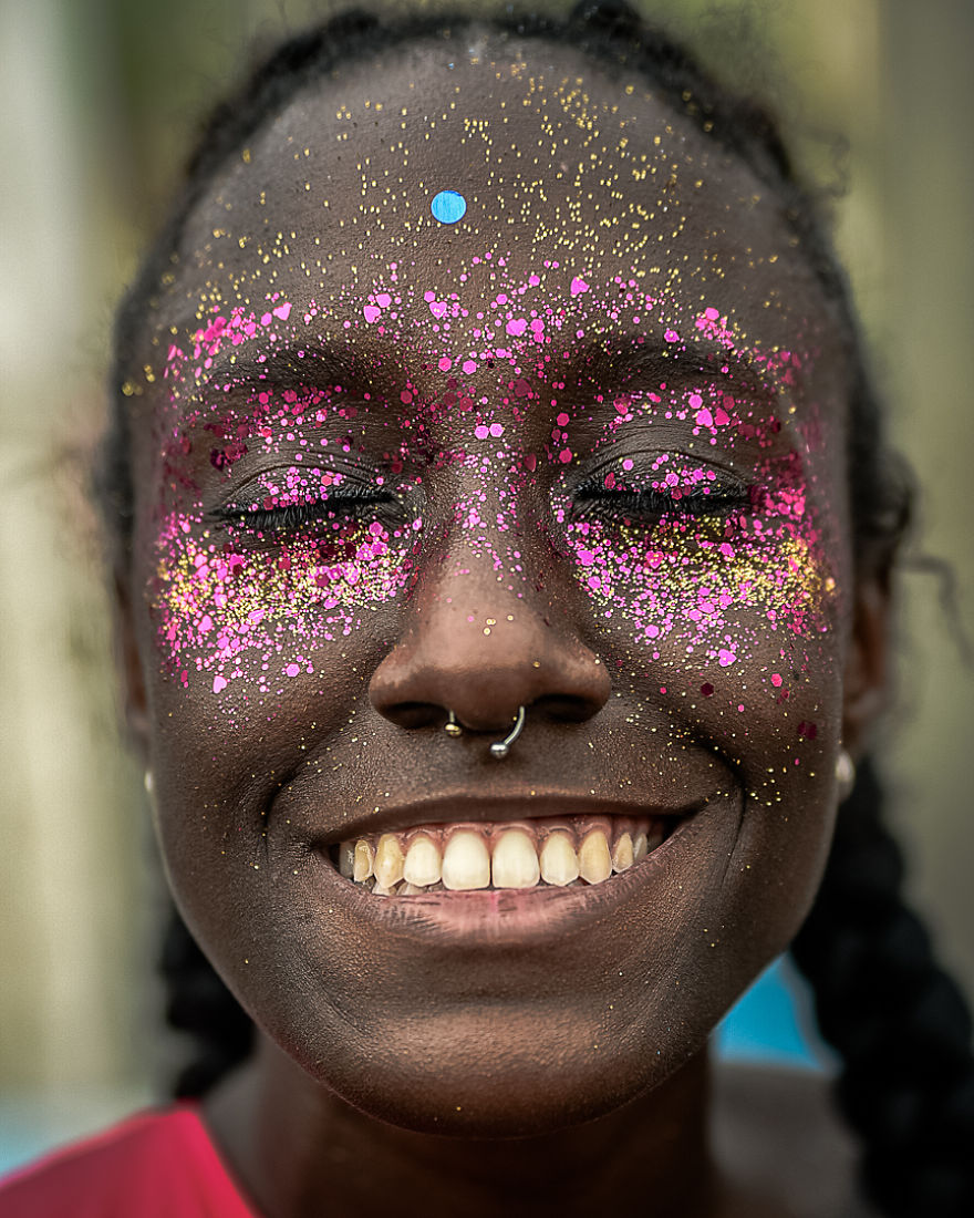 Portrait-Photography-People-Carnival-Rio-De-Janeiro-Patrick-Humanosdocarnaval-Sister