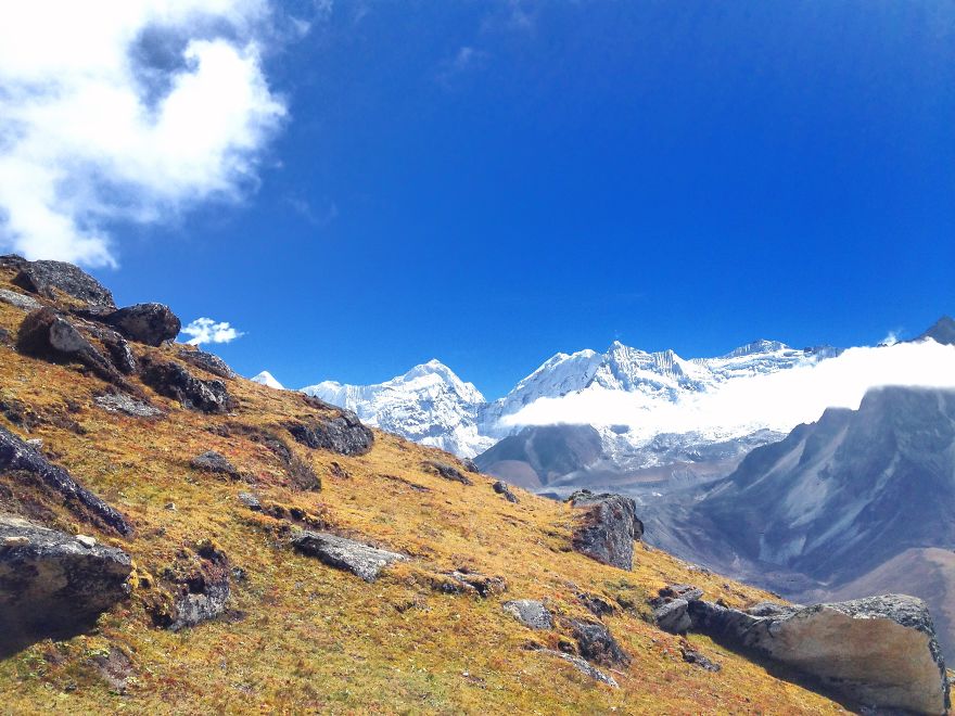 Everest Rocks...
