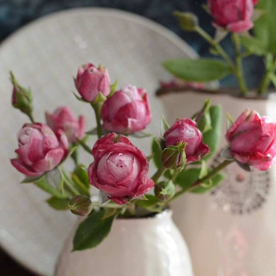 This Artist Creates Amazing Realistic Porcelain Flowers