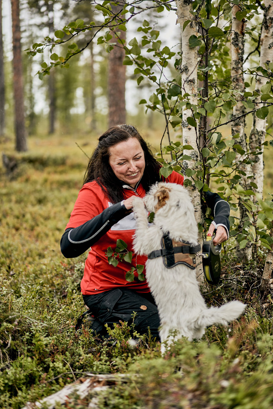 We Organized The First Ever Treehugging World Championship – Now You Can Send In Your Best Hugging Picture For Our World Map Of Trees!