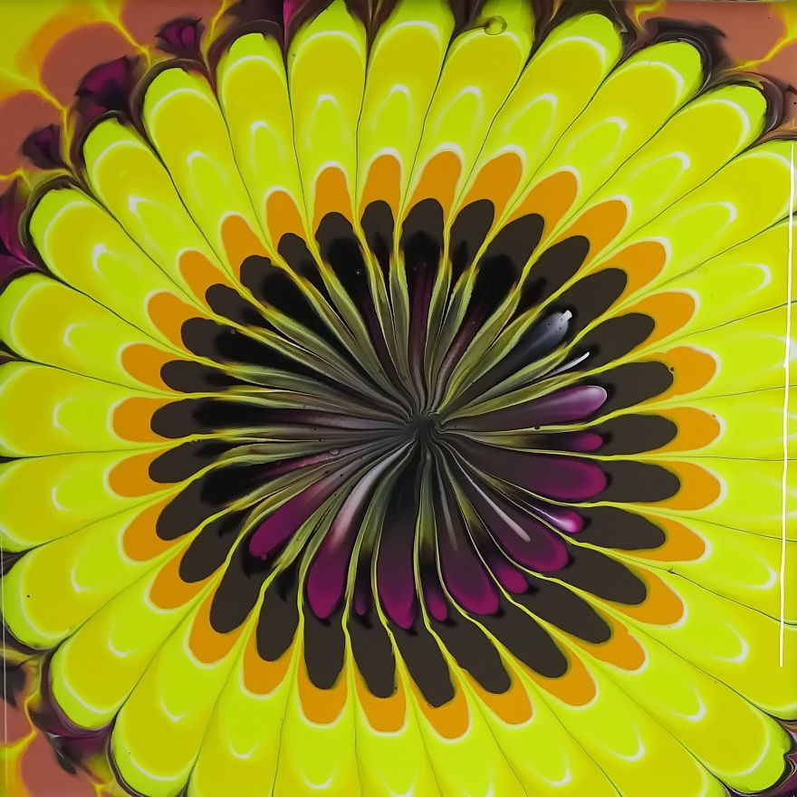 Sunflower Strainer Pour ~ Easy Pour For Beginners ~ Step By Step Tutorial Sunflower Strainer Pour ~ Easy Pour For Beginners ~ Step By Step Tutorial