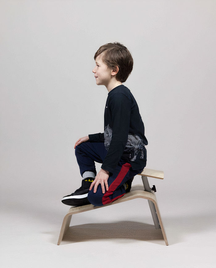 Dutch Designer Creates Innovative Classroom Stools That Encourage Healthy Posture With 4 Available Sitting Positions