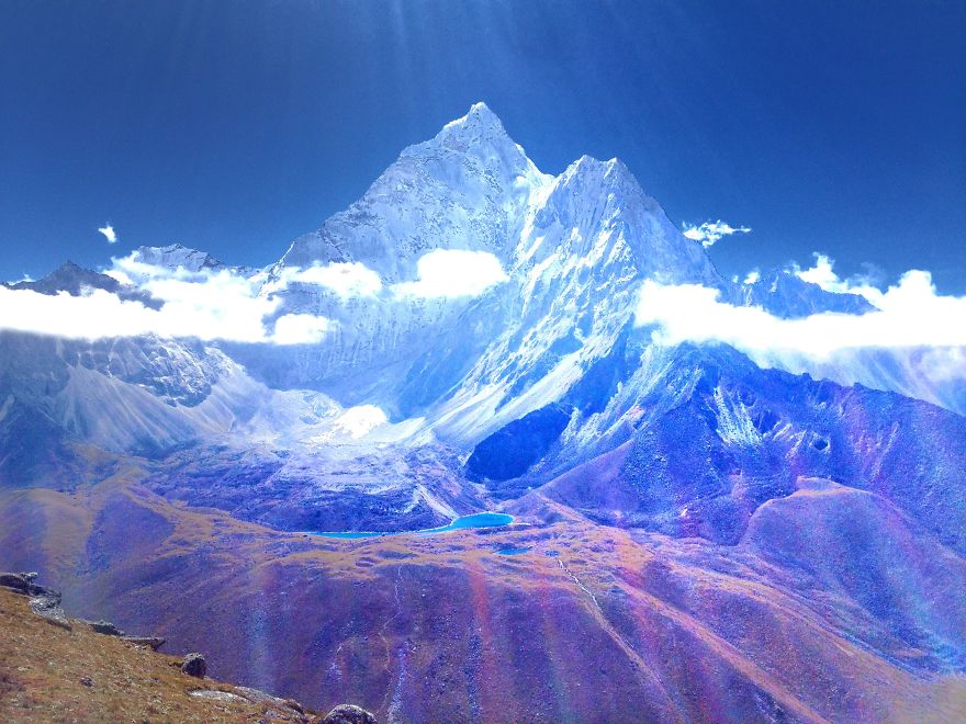 Everest Rocks...