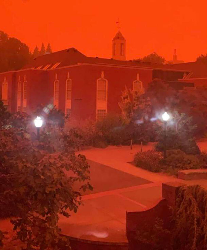 Oregon Wildfires Are Making My Friends College Campus Look Like A Post-Apocalyptic Movie