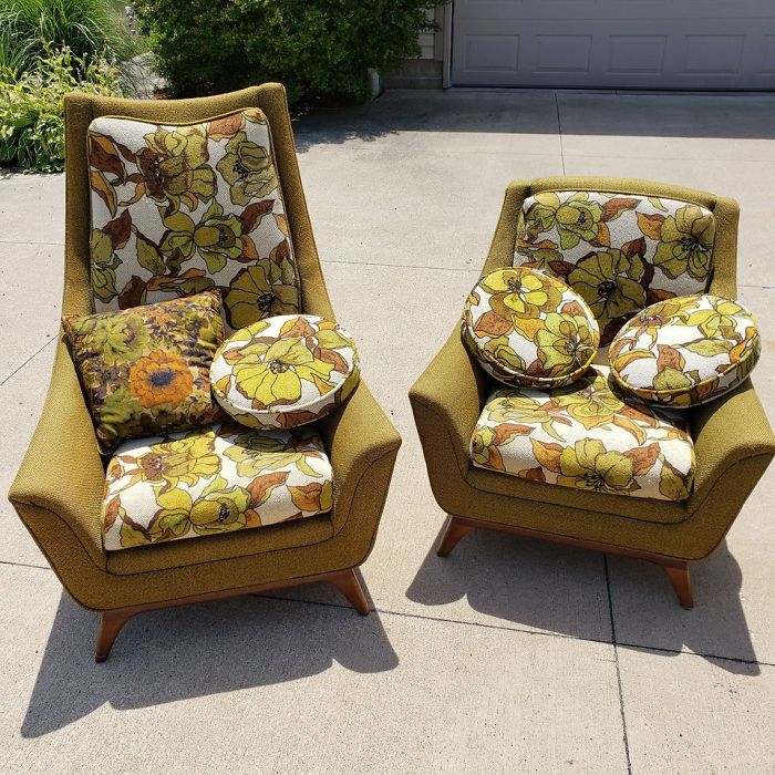 Found This Matching Pair On Marketplace Yesterday! The Previous Owner Was Ready To Throw Them Out, Thinking No One Would Want Such Ugly Chairs. I Think They're Wonderful. Made In East Palestine, Ohio In The 1960s