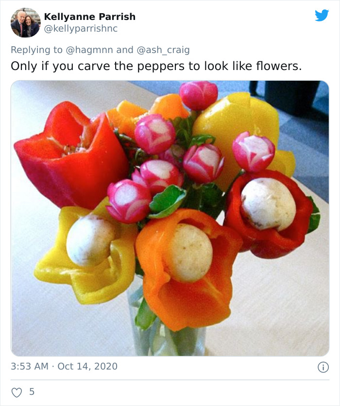 Man Wanted To Buy His Wife A Nice Bouquet Of Roses, But Amazon Suggested Substituting An Organic Bell Pepper And 3 More People Share Their Hilarious Experiences