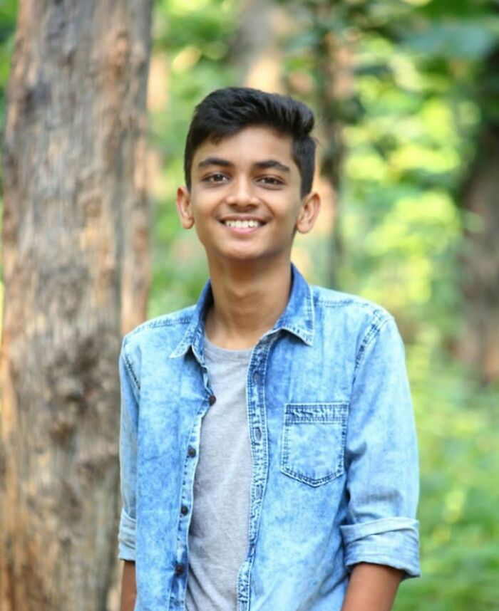 Meet This 16y/O Boy Arpit Deshmukh Who Is On His Way To Complete His Dream Of Making India A Cybercrime Free Country. Founded His Firm Unsung Crackers At The Very Young Age Of 16.