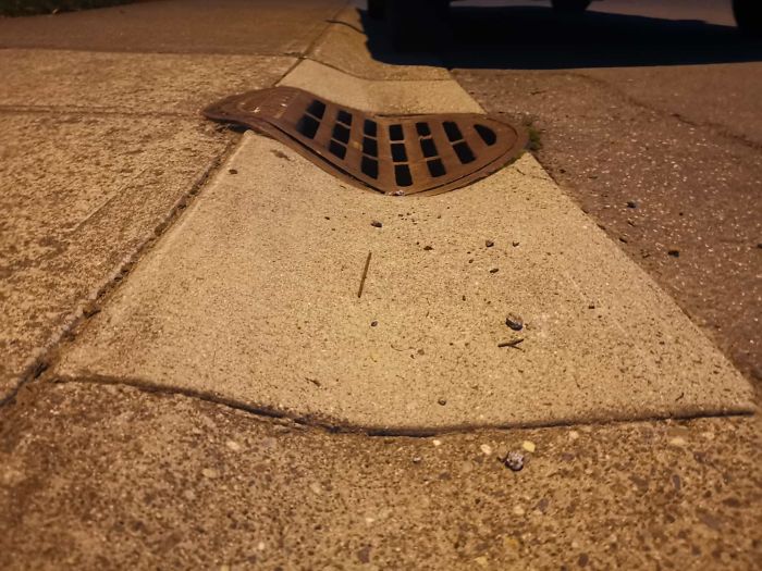 [oc] Went For A Walk With My Boyfriend And Was Pleasantly Surprised How This Drain Fit Perfectly