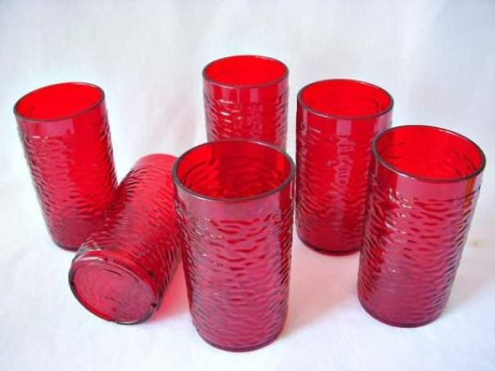 Those Red Pebbled Cups From The Pizza Joint With The Arcade When You Were A Kid