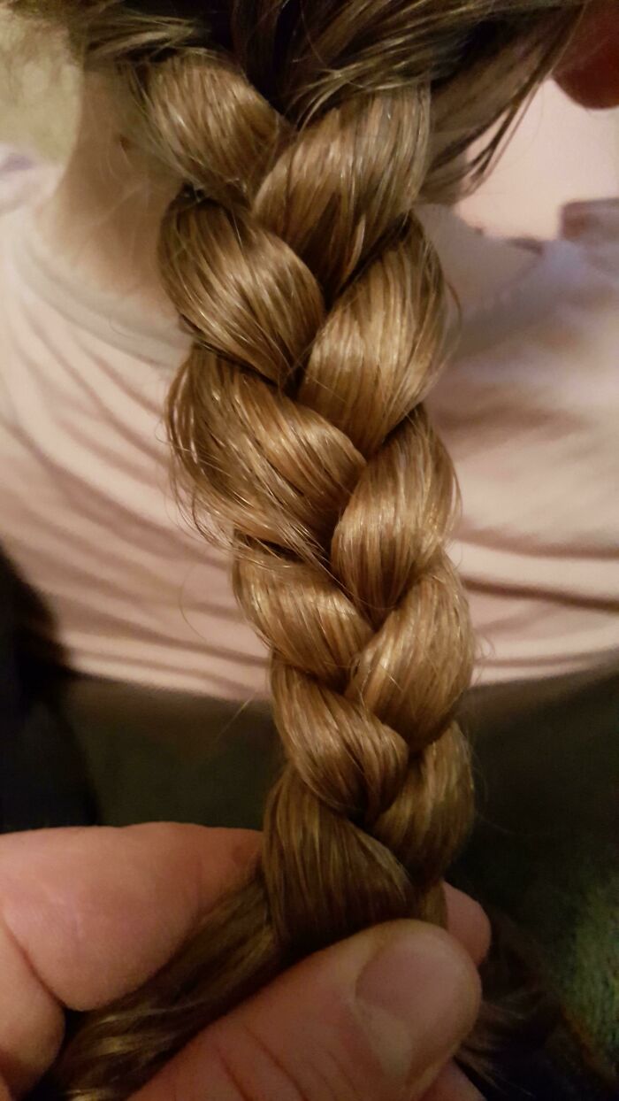 I'm A Lone Dad That's Shaved My Head All My Life, I'm Learning How To Do Different Hairstyles For My Daughter With The Help Of Youtube Videos, I'm Proud Of This Plait