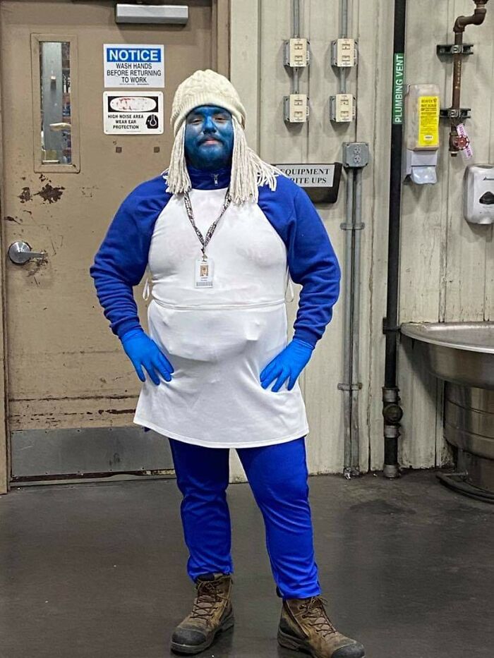 When All Your Co-Workers Agree To Dress Up As Smurfs This Year, But You're The Only One To Go Through With It