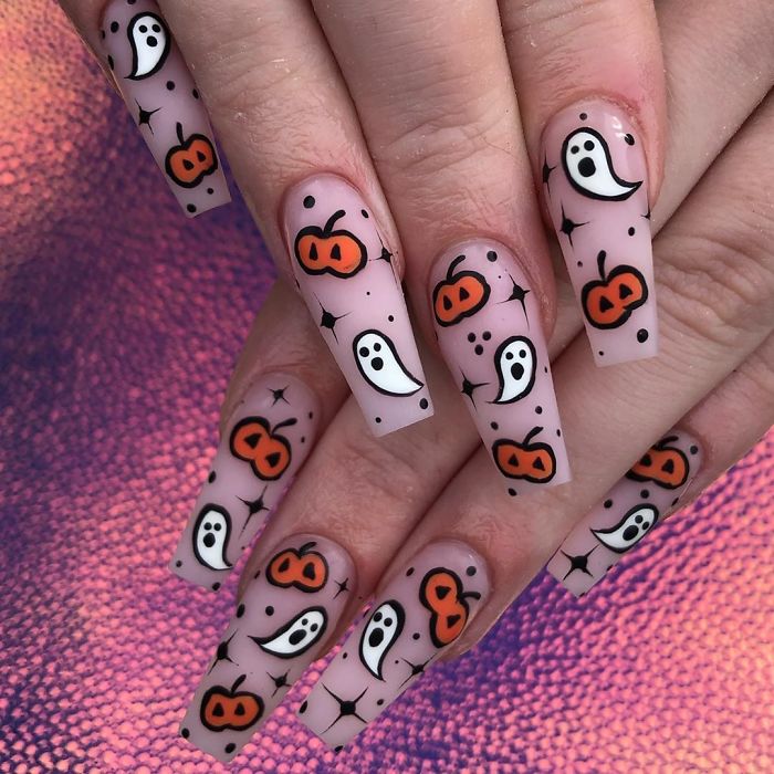 Creative-Halloween-Nail-Ideas