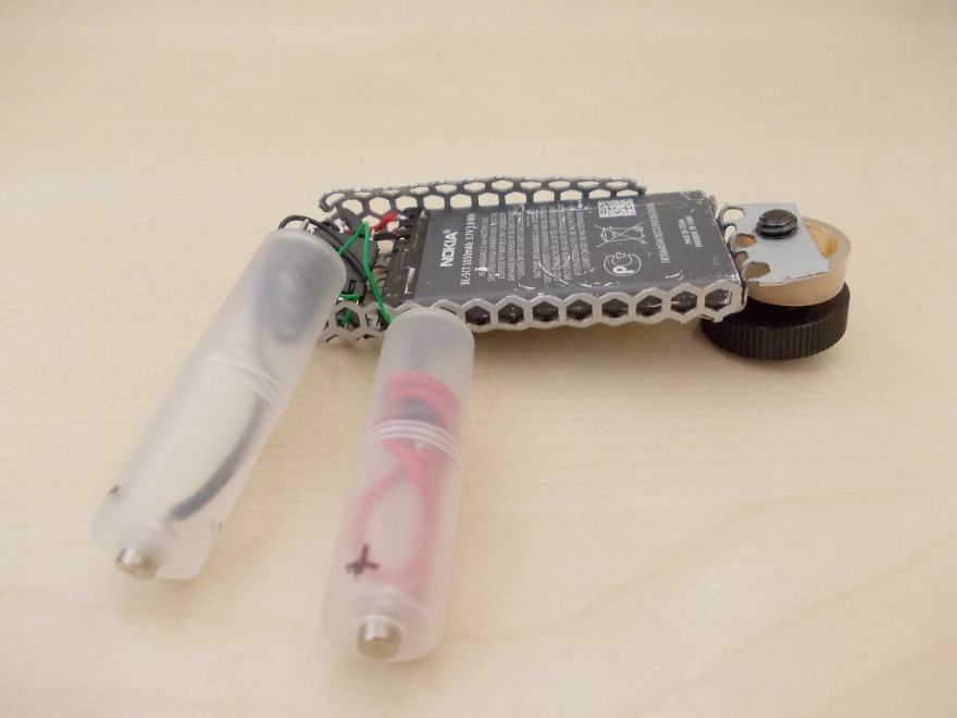 How I Get Rid Of Aa And Aaa Batteries, Using Cheap Li-Ion Packs And USB Chargers, Saving Nature And Money