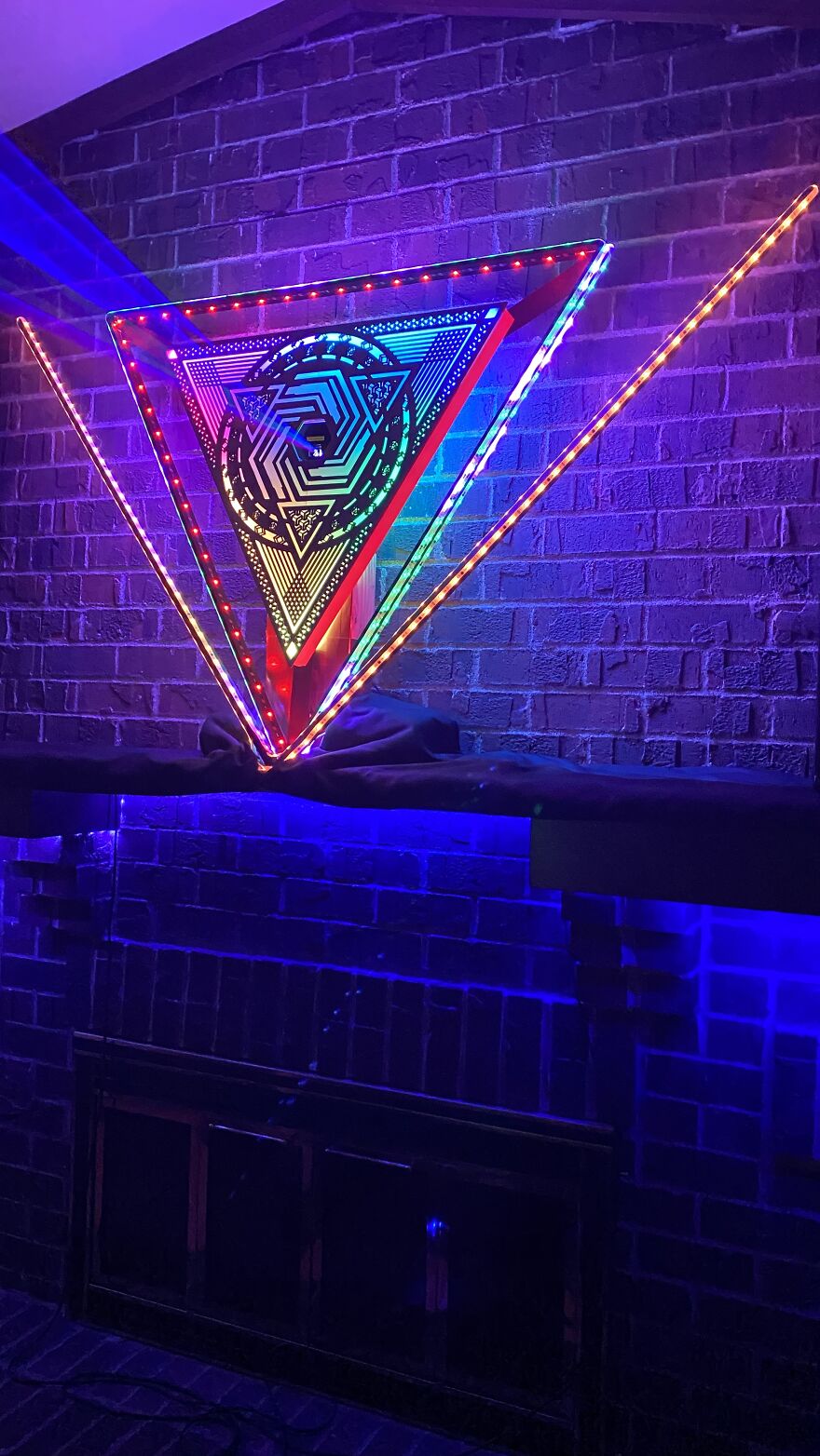 Art That Shoots A Laser To The Beat When Music Is Playing
