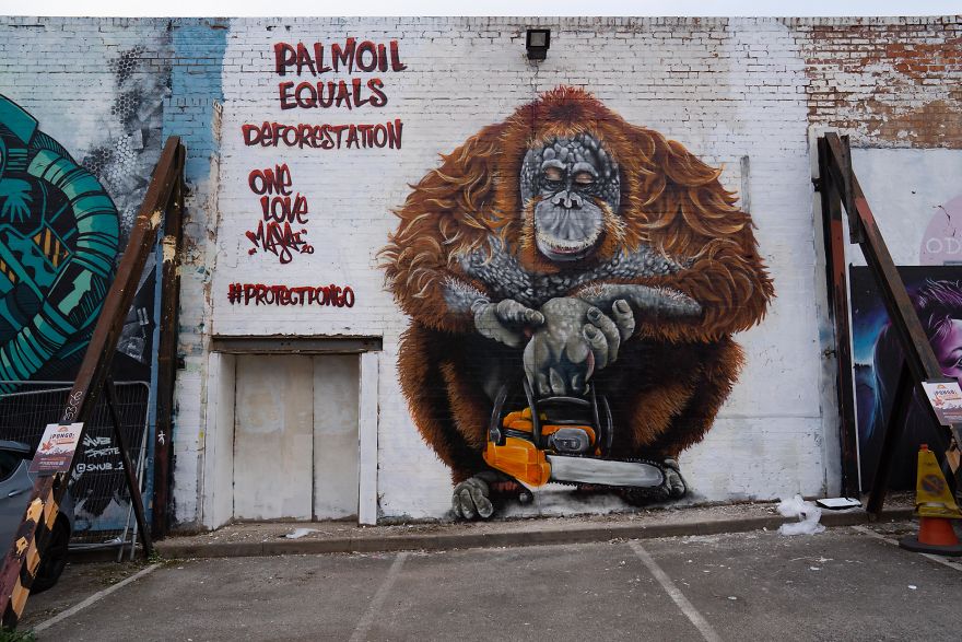 Orangutan Goes Bananas Looking For A New London Pad Due To Palm Oil Deforestation Orangutan Goes Bananas Looking For A New London Pad Due To Palm Oil Deforestation