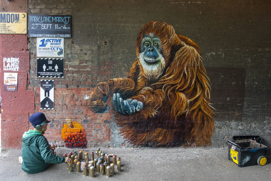 Orangutan Goes Bananas Looking For A New London Pad Due To Palm Oil Deforestation Orangutan Goes Bananas Looking For A New London Pad Due To Palm Oil Deforestation