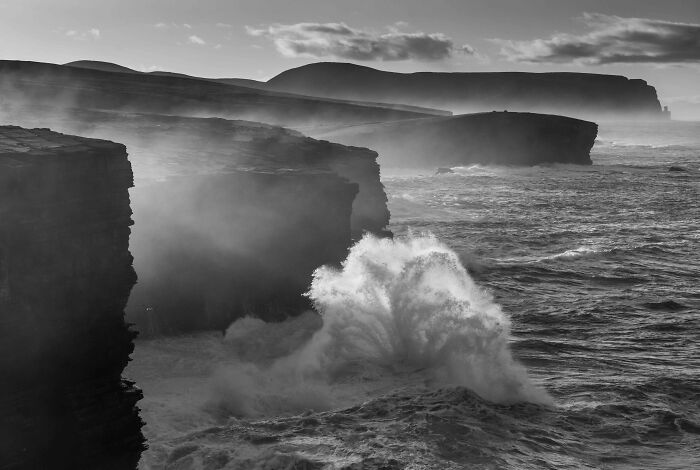 Black And White Commended: Raymond Besant, 'Yesnaby Tree Wave', Orkney Islands