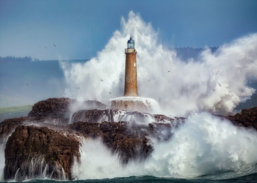 Wild Sea (Remarkable Artwork In The Beauty Of Nature Category)