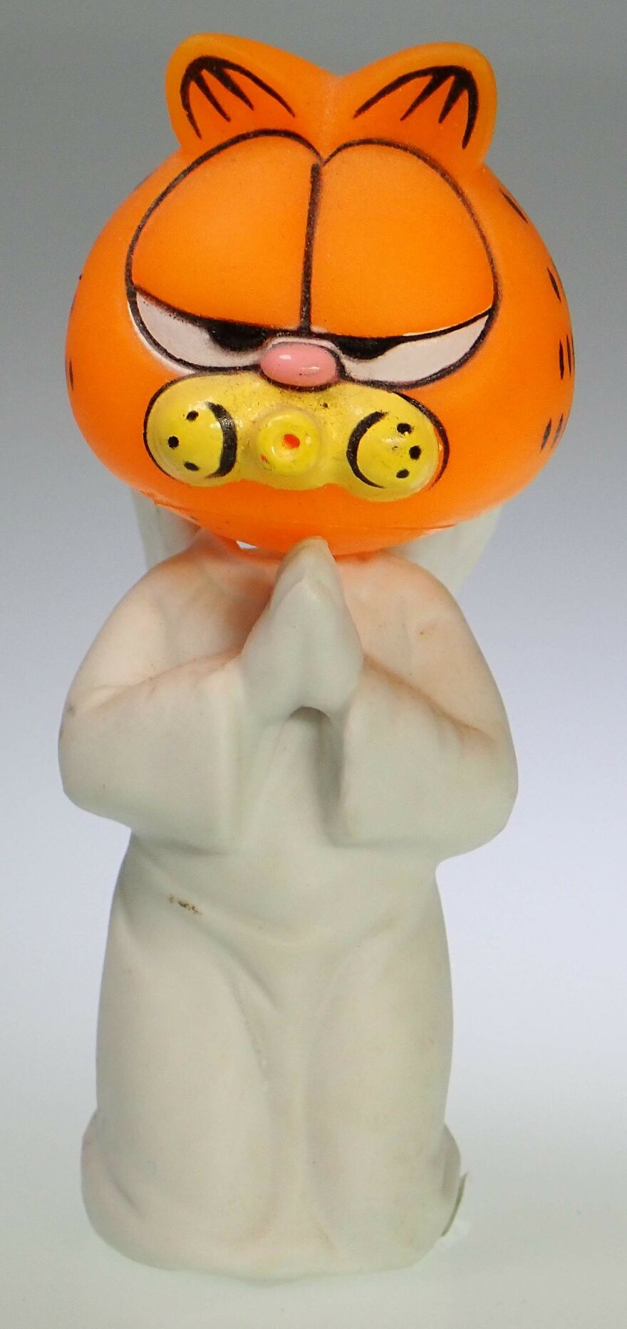 Merzkitsch Cabinet Of Curiosities