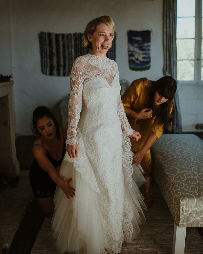 Let’s Just Take A Sec To Appreciate That This Gal Made Her Wedding Dress With Her Own Bare Hands