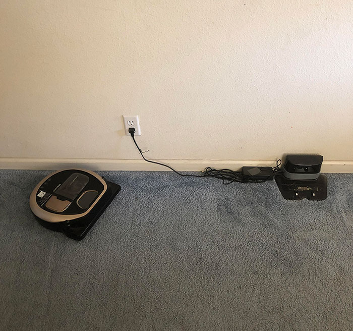 My Robotic Vacuum Died About 3 Feet From Its Charging Station