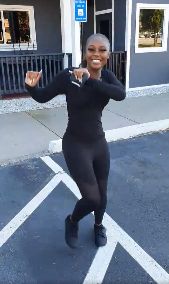 21 Y.O. Homeless Woman Is So Happy She Got A Job After Months of Looking, She Dances Like Nobody’s Watching, Gets Caught On CCTV