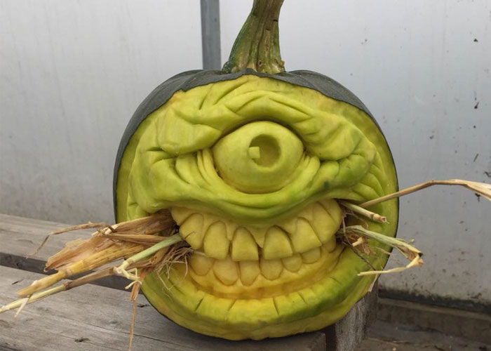I’ve Been Carving Pumpkins For Over 10 Years, Here Are My 23 Favorite Monster Pumpkins