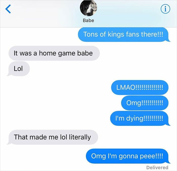 Watching The 3rd Period Of The Kings' Game We Recorded Last Night Before Going To Sleep. The Kings' Scored Their 4th Goal And I See A Ton Of Fans Along The Glass Celebrating. So Surprised I Text The Hubby. 🤣🤣🤣🤣 I Have Two Brains In My Body Right Now And Never Felt More Dumb!!! I Better Just Go To Bed.