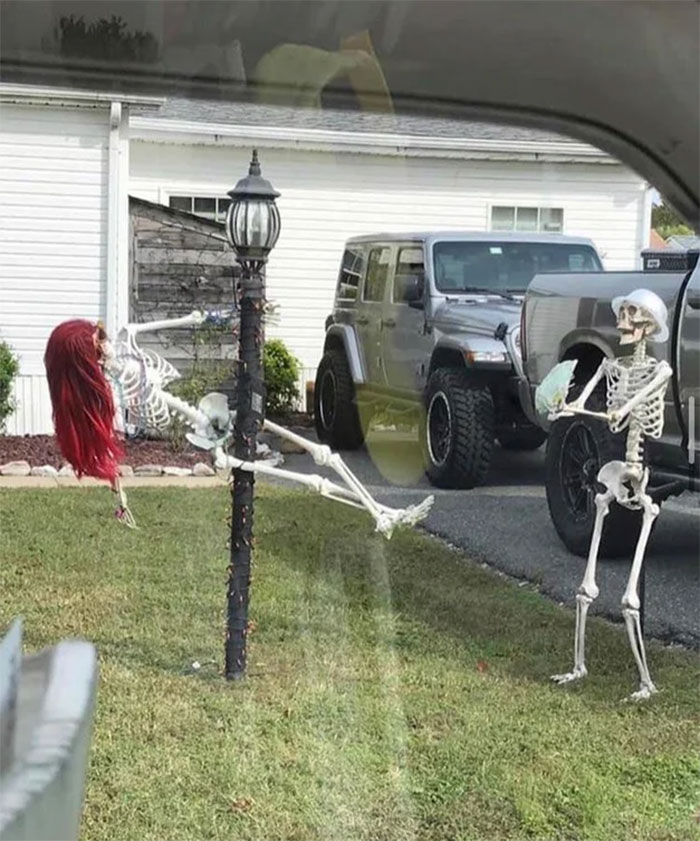 This Is The First Time I’ve Seen This Type Of Halloween Decoration