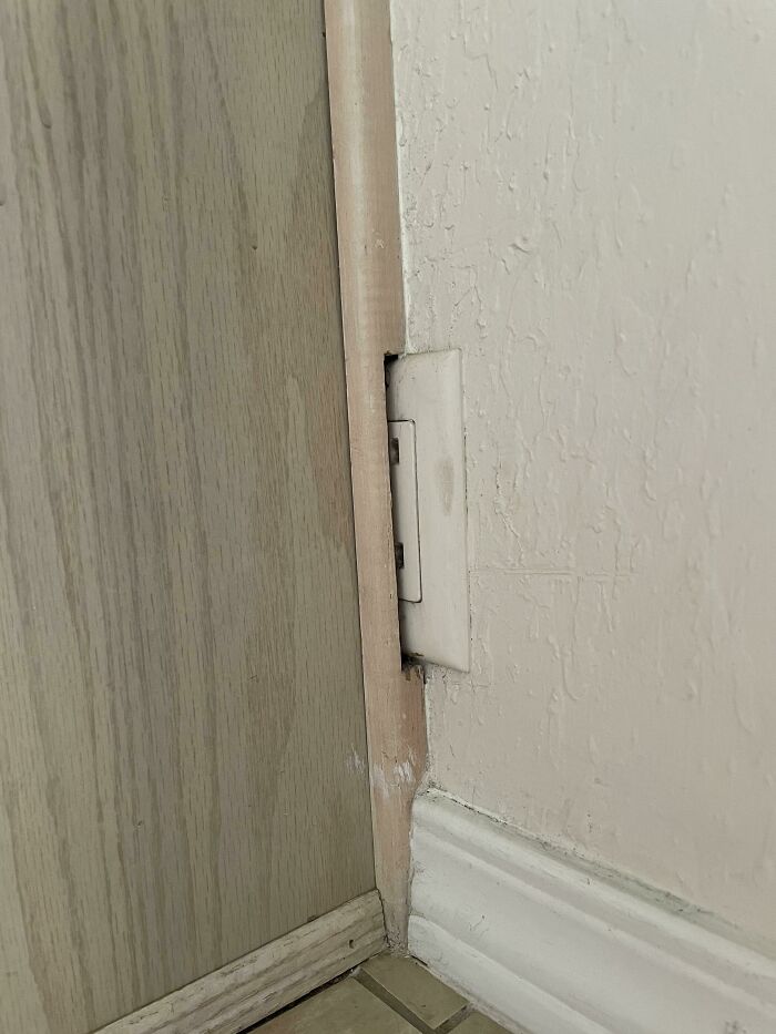 I Present My Apartment's 1/3 Outlet