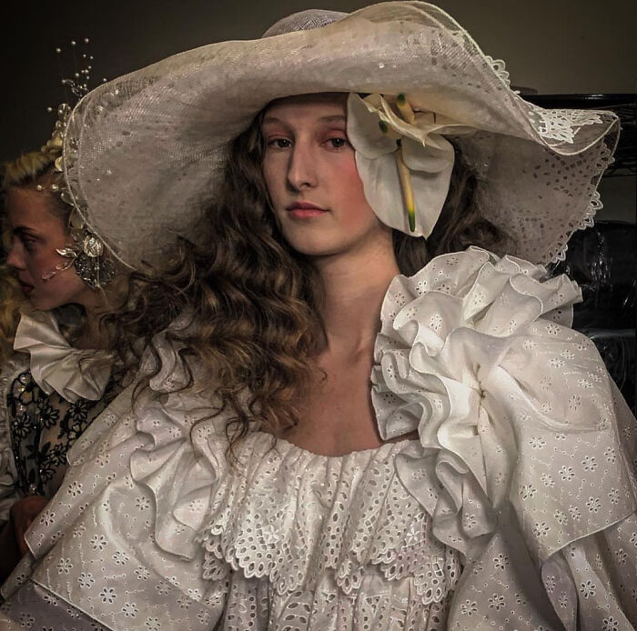 Jay Wright Captured Backstage At A Rodarte Fashion Show, Thought It Was A Painting At First Glance!