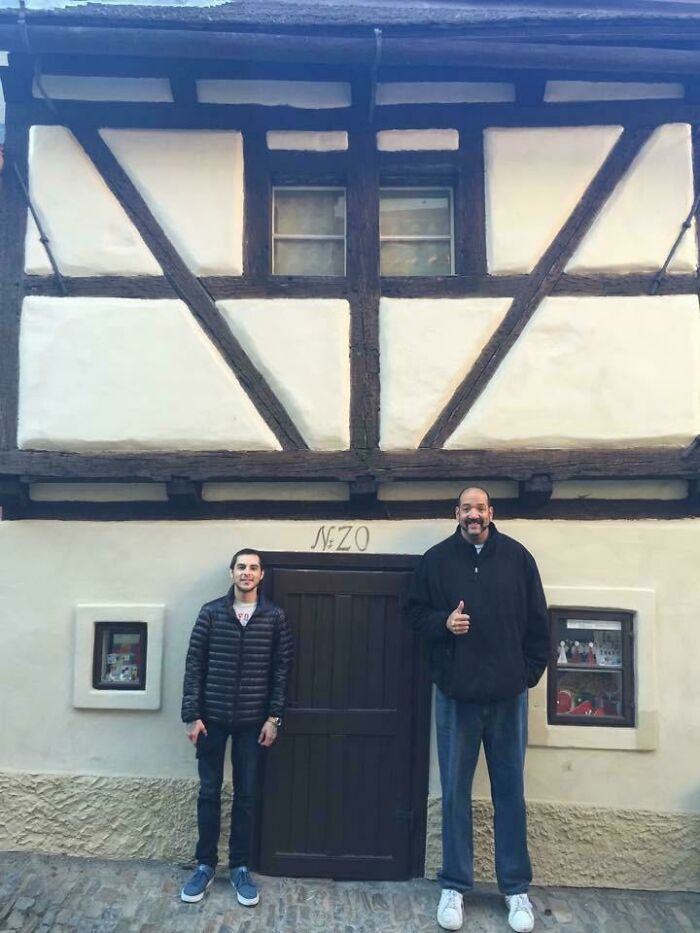 Went To Prague With My Friend Who Is 7’ 4”