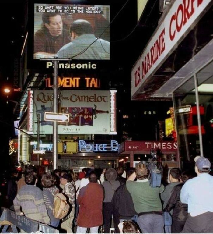 New Yorkers Stop To Watch The "Seinfeld" Finale, Times Square, 1998