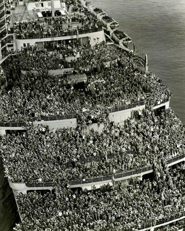 Soldiers Returning Home From WWII, 1945