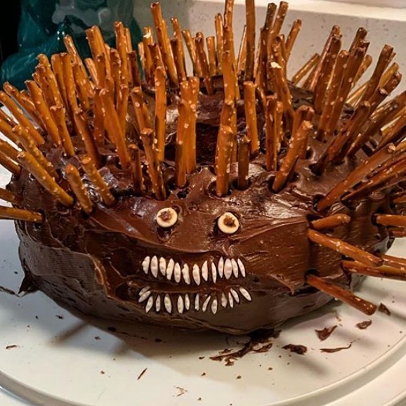 74 Times People Tried Making A Hedgehog Cake, But The End Result Looked ...
